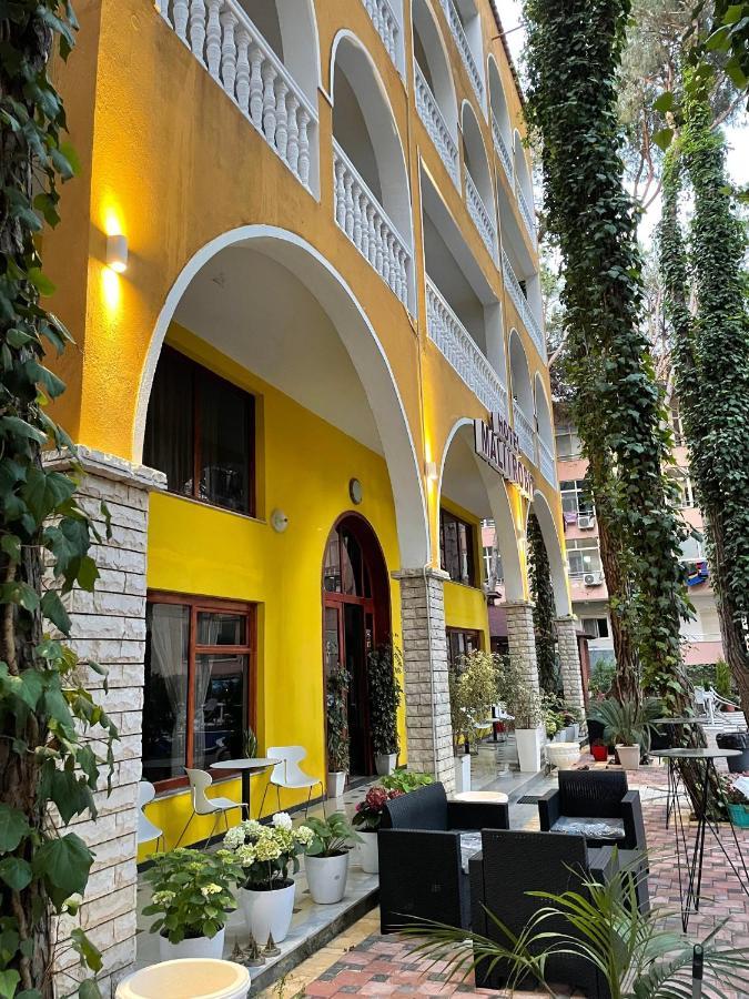 Hotel Mali I Robit Голем Екстер'єр фото