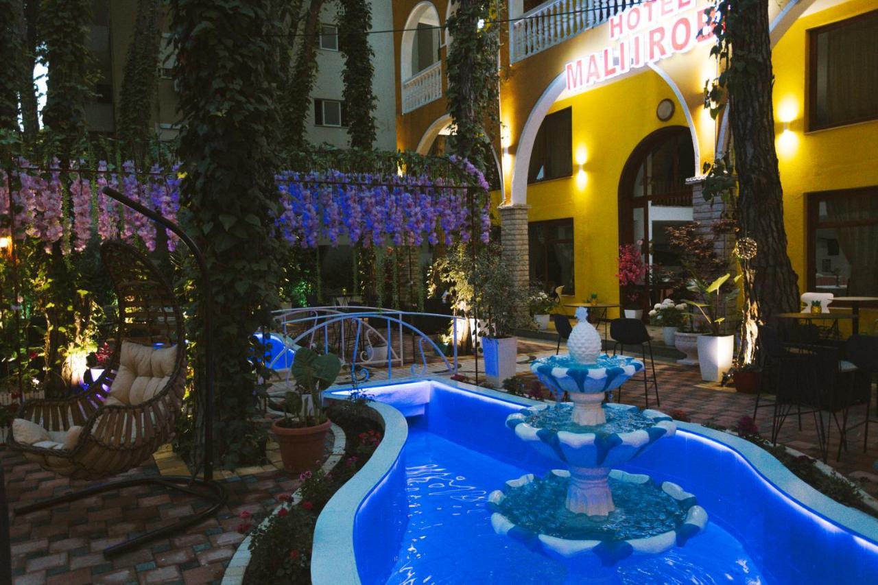 Hotel Mali I Robit Голем Екстер'єр фото