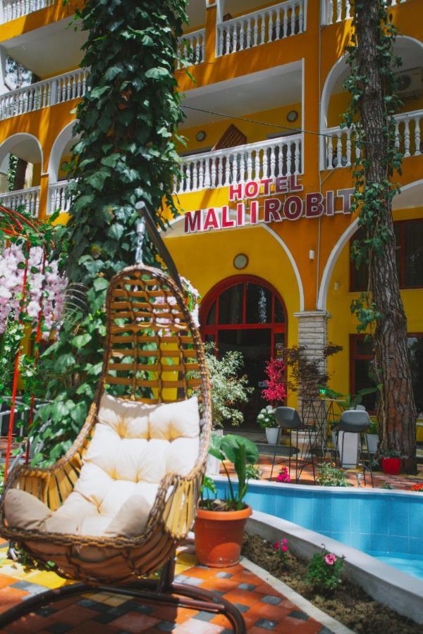 Hotel Mali I Robit Голем Екстер'єр фото